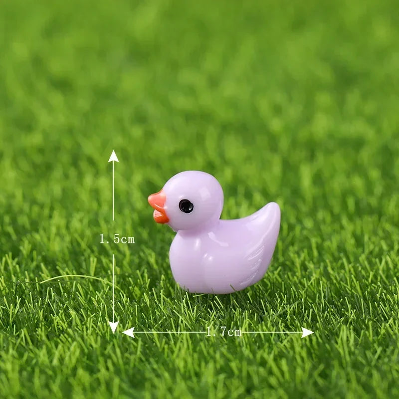1/3/5PCS Cute Mini Resin Yellow Duck Ornament Miniature Figures Tiny Duck Resin Handicraft Micro Landscape Dollhouse Decoration Peaceful Pleasures Health and Wellness PURPLE 10pcs
