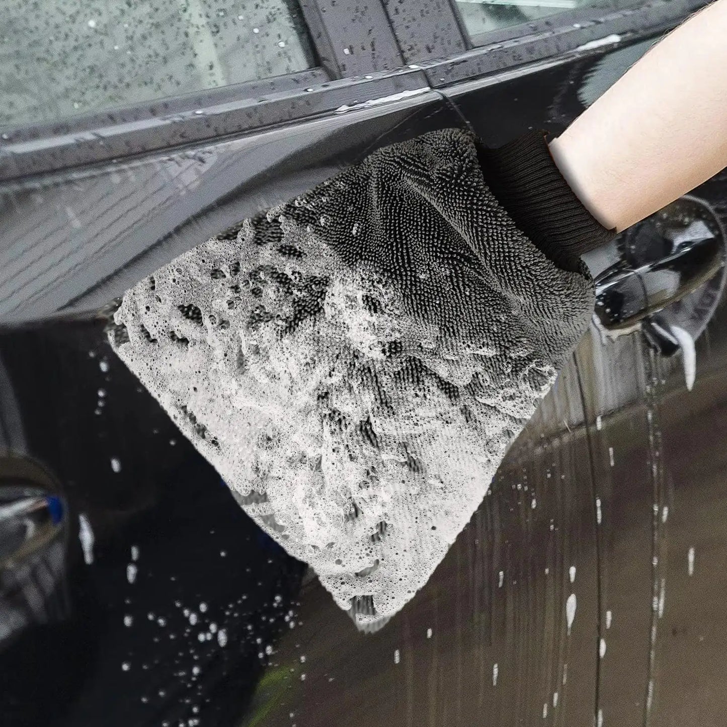 Microfiber Car Wash Mitt – Scratch-Free Absorbent Glove