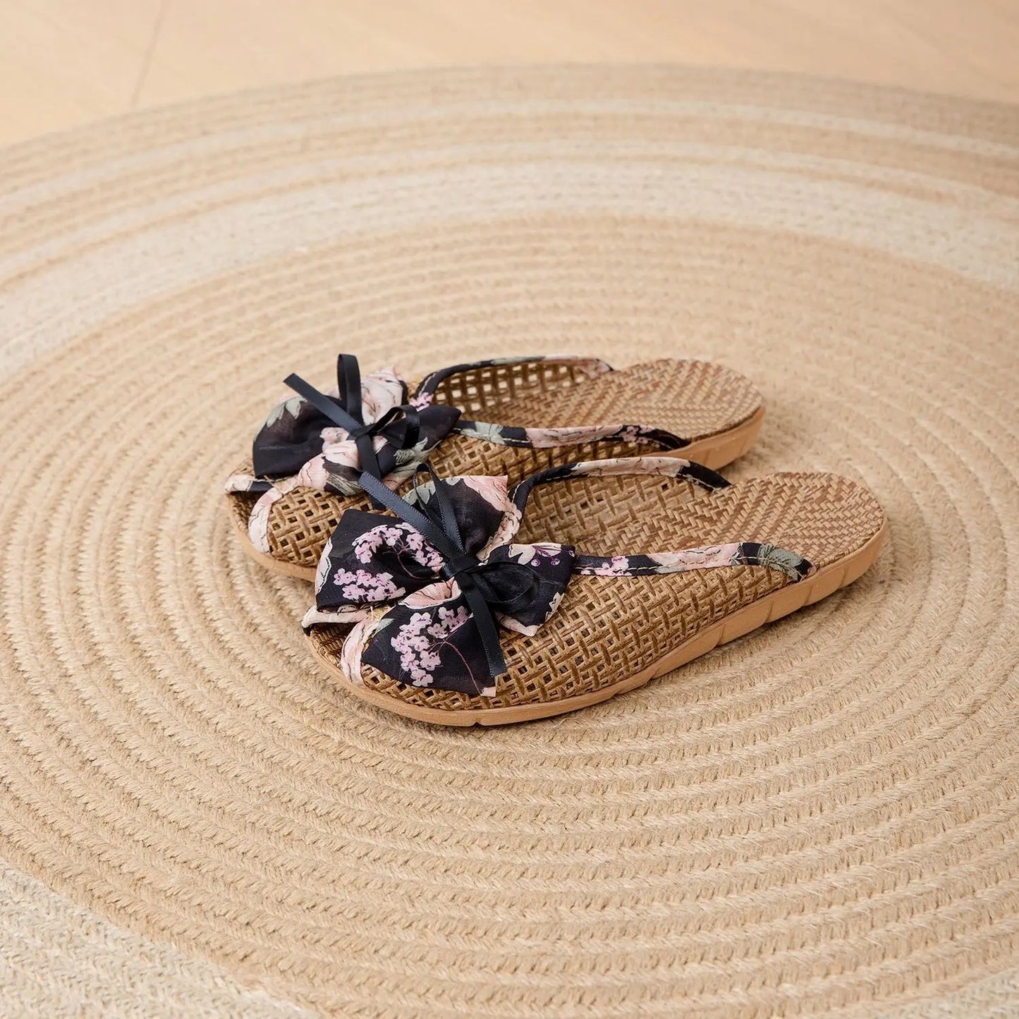 Women's Lightweight Flat Flip-Flop Slippers | Non-Slip Sandals