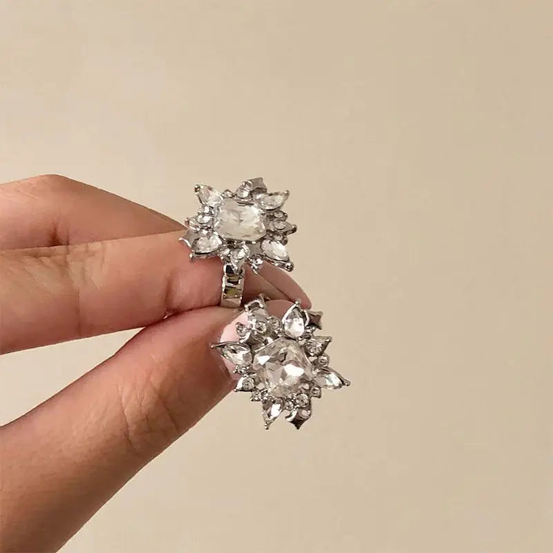 Snowflake CZ Earbud Charms – Clip-On Headphone Accessories