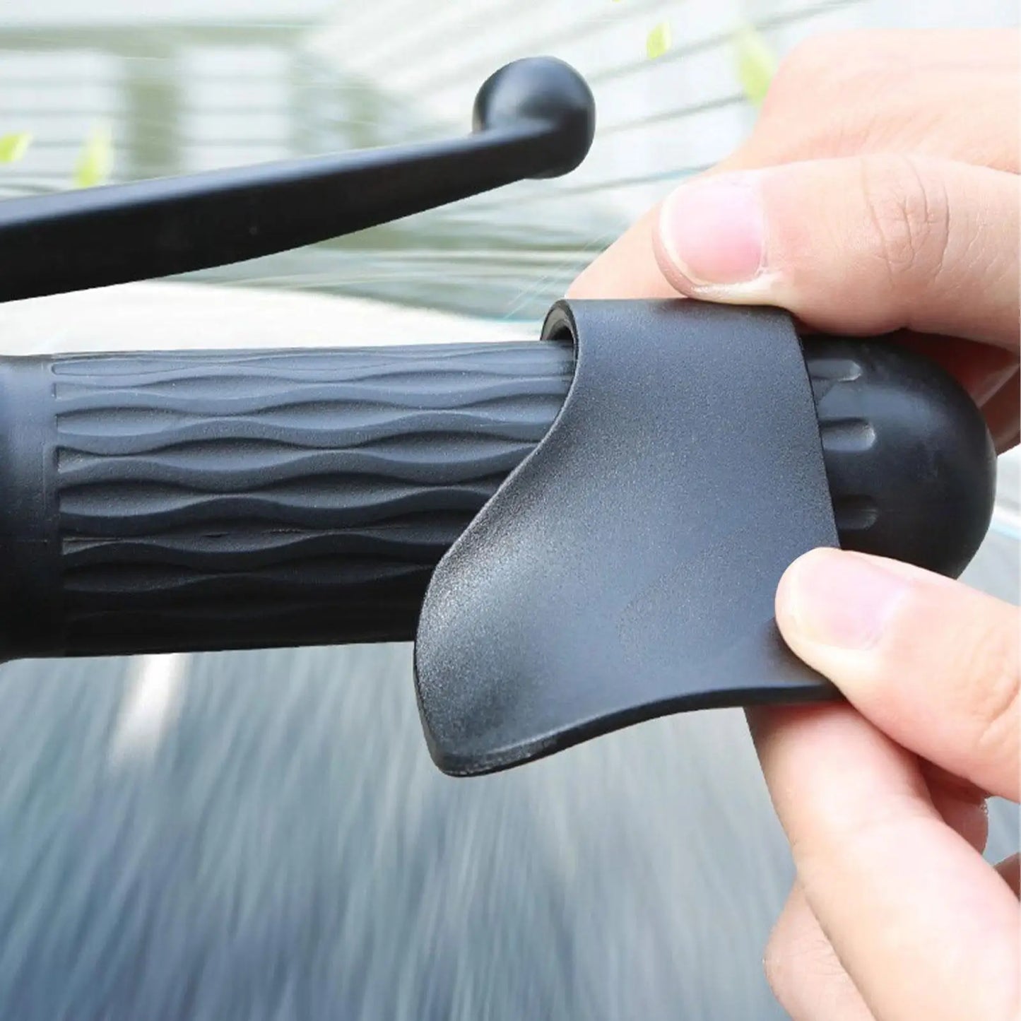 Universal Motorcycle Throttle Assist Grip | Non-Slip Handlebar Rest