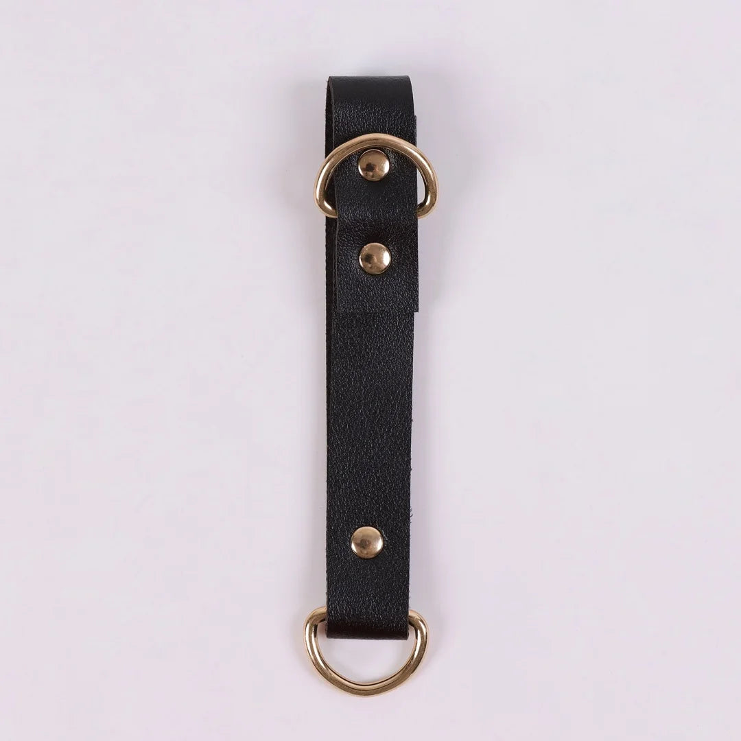 Renaissance Retro Skirt Clip Artificial PU Leather Cup Holder