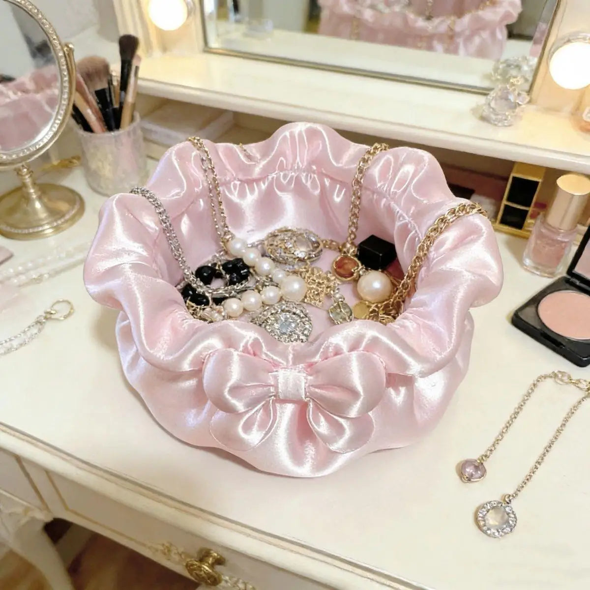Bow-shaped 3D Printing Storage Tray INS Lolita-style Princess Dress Makeup Brush Pen Holder Desktop Cosmetic Jewelry Storage Box Peaceful Pleasures Health and Wellness Pink