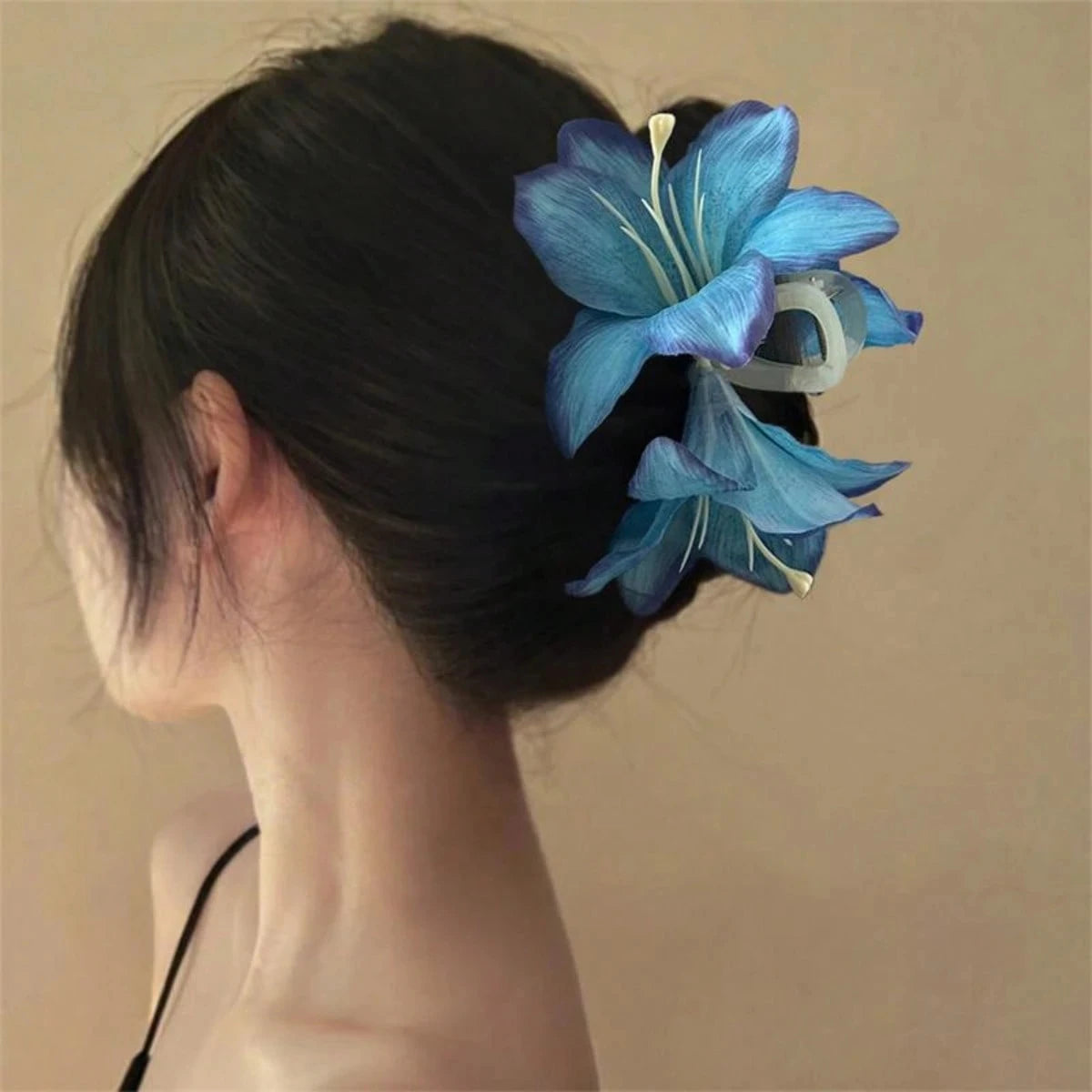Atmosphere Simulation Lily Flower Hair Clip Beautiful High End Feeling Back Head Hair Bun Shark Hair Clip Headband Accessory New Peaceful Pleasures Health and Wellness 1PC-Blue