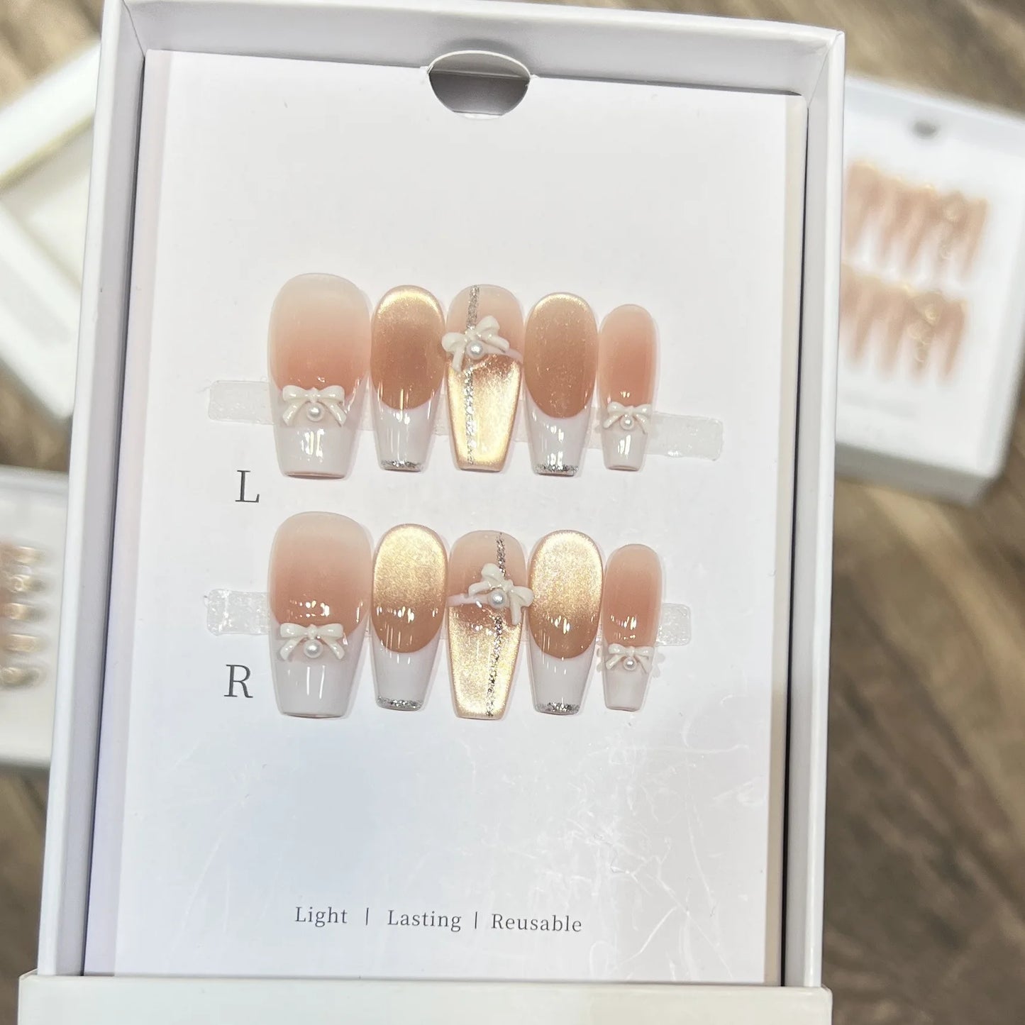 Handmade French Cat Eye Press On Nails – White Bow Short Round