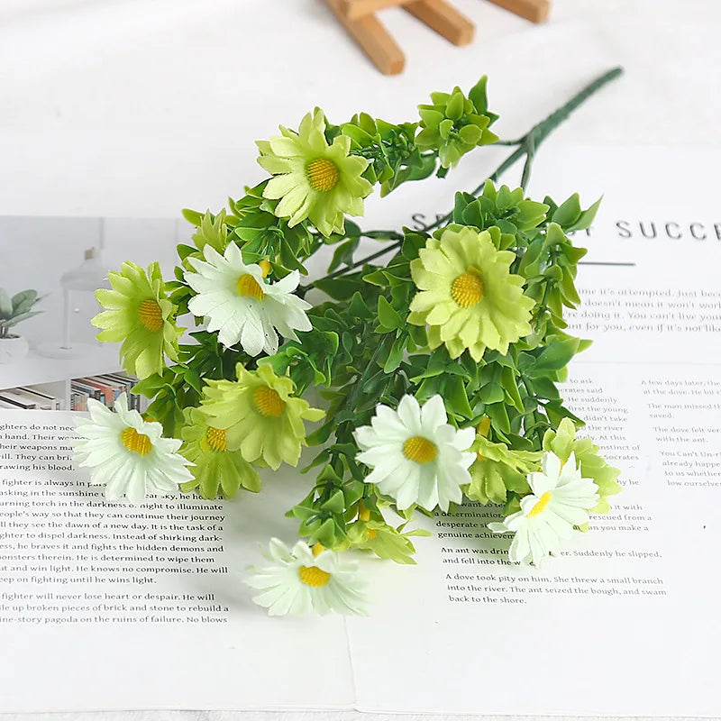 15-Head Faux Silk Daisy Bouquet | Wedding & Home Decor
