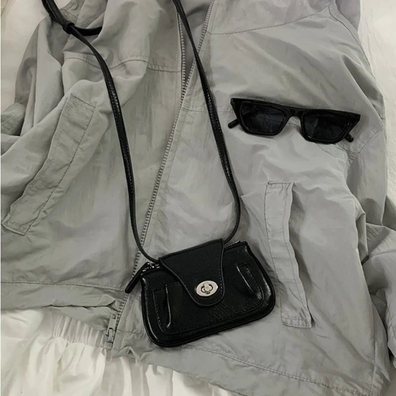Korean Style New Fashionable Women's Bag Mini Cute Oil Wax Leather Chain Shoulder Diagonal Crossing Small Bag Mouth Red Envelope Peaceful Pleasures Health and Wellness black