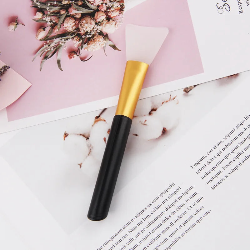 Silicone Face Mask Applicator Brush | Soft DIY Mud Mask Tool