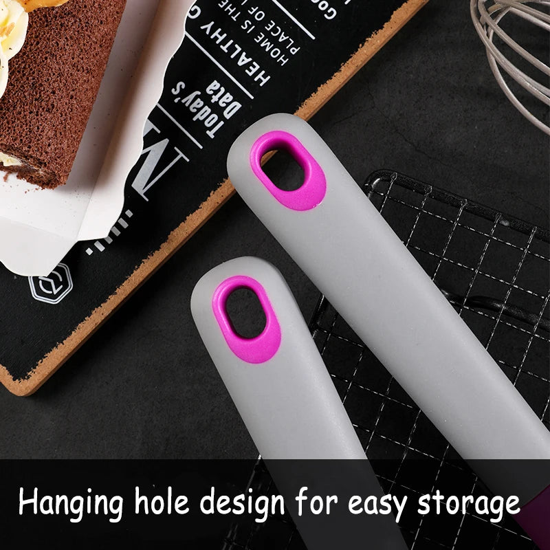 Flexible Silicone Cake Spatula & Baking Scraper | Butter Spreader, Batter Mixer & Cake Tool – Random Color