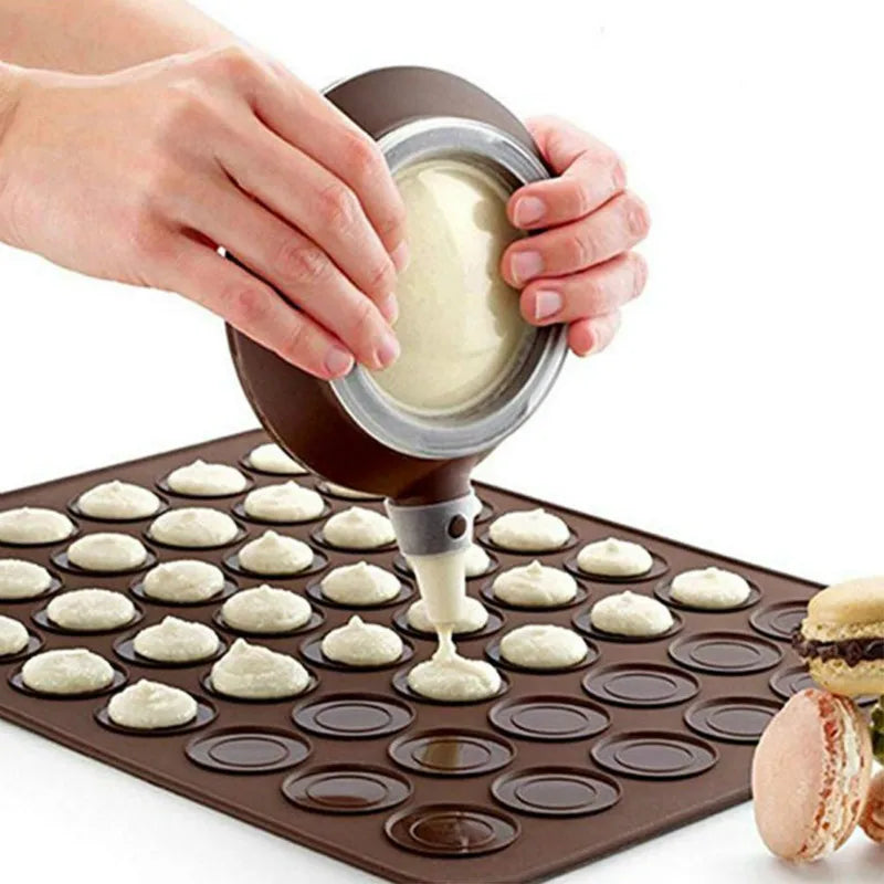 48-Cavity Silicone Macaron Baking Mat – Non-Stick Oven Sheet Mold for Macarons & Pastries