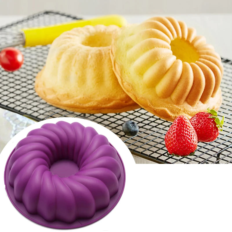 Swirl 3D Silicone Cake & Muffin Mold – Round Mini Cupcake Pan for Mousse, Desserts & Baking Decoration