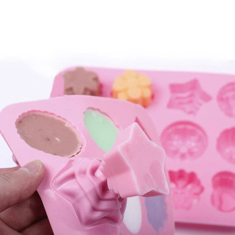 12-Cavity Silicone Flower Mold – Chocolate, Cake & Soap Making