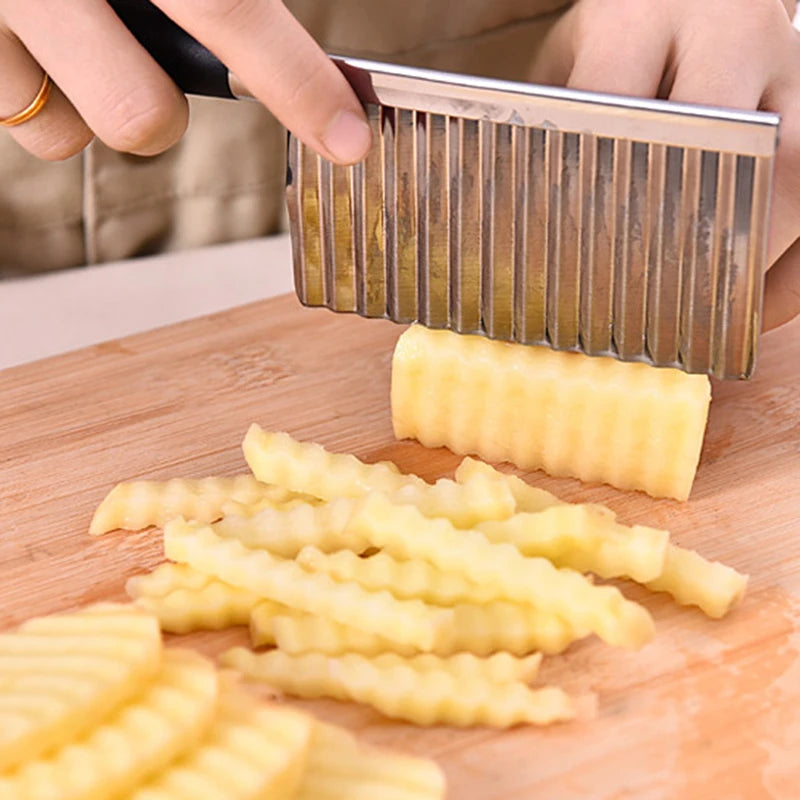 Stainless Steel Crinkle Wave Cutter Knife – Wavy Slicer for Potato, Cucumber, Carrot & Vegetables