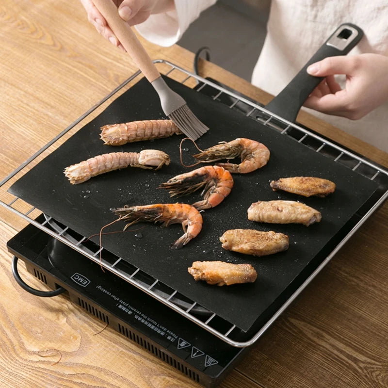 PTFE Non-Stick BBQ Grill Mat – 40×30cm Reusable Baking Liner, Heat Resistant to 400°C, Dishwasher Safe
