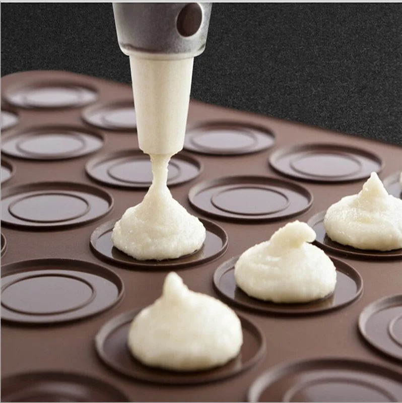 48-Cavity Silicone Macaron Baking Mat – Non-Stick Oven Sheet Mold for Macarons & Pastries
