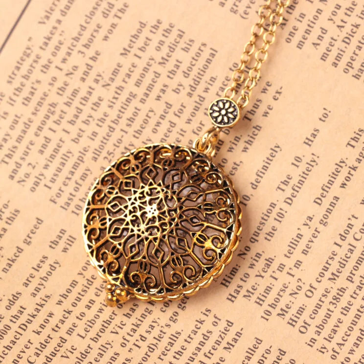 Monoculo Vintage Chain Magnifying Glass Necklace Pendant Gift Metal Magnifier 2.5X Peaceful Pleasures Health and Wellness MULTICOLOR