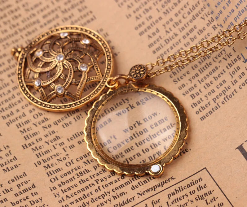 Monoculo Vintage Chain Magnifying Glass Necklace Pendant Gift Metal Magnifier 2.5X Peaceful Pleasures Health and Wellness PURPLE