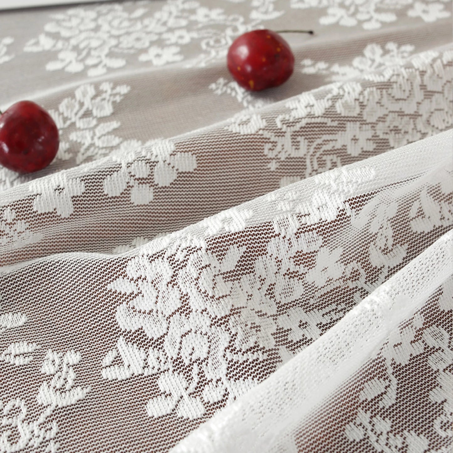 Battilo White Lace Tablecloth | Wedding & Banquet Table Cover