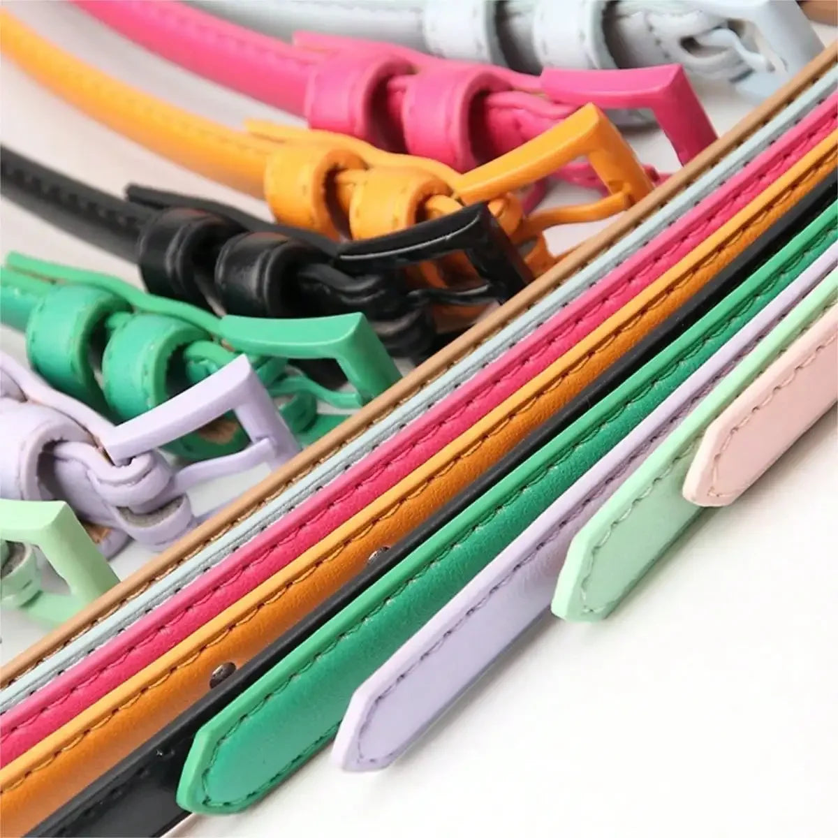 Women's Skinny Black PU Leather Belt – Slim Jeans Belt