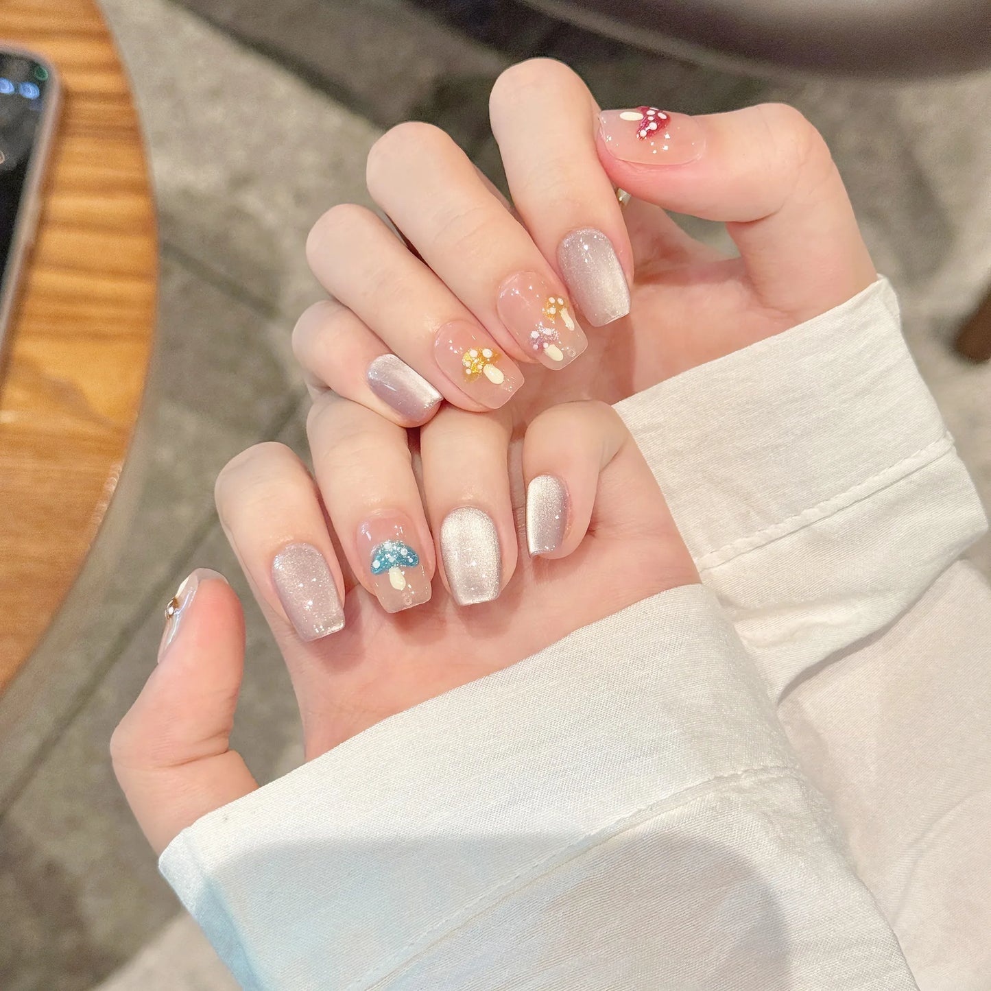 Press-On Nails Sweet Pink Red Dot Short Round False Nails Set
