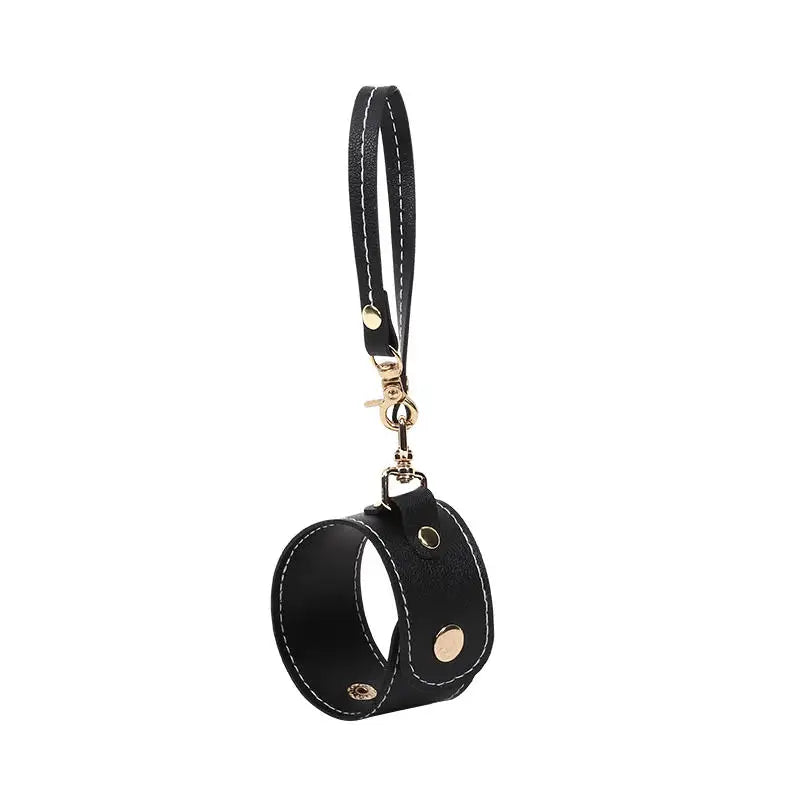 Creative Storage Clip Leather Portable Travel Towel Glove Hat Keeper Clip Multifunctional Hang Bag Decor Accessories Peaceful Pleasures Health and Wellness Black