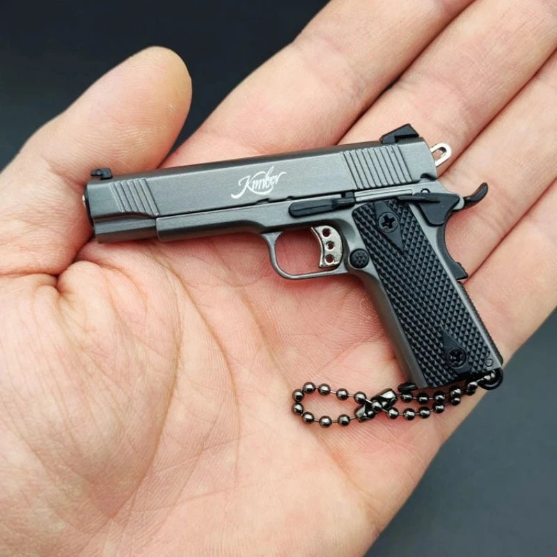 Mini Metal 1:3 Scale 1911 Model Keychain Pistol Toy Simulation Game Children's Gift Peaceful Pleasures Health and Wellness