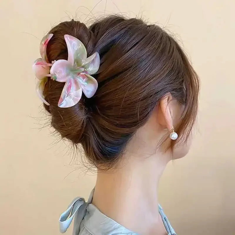 Flower Hair Claw Clip – Shark Crab Clamp for Women & Girls