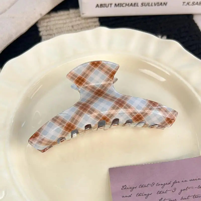 Classic Plaid Hair Claw Clip – Strong Hold for Women & Girls