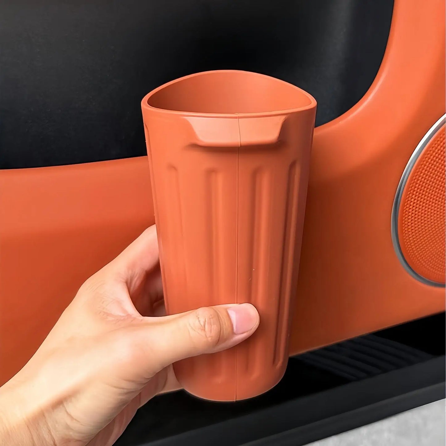Mini Silicone Car Trash Can – Compact Auto Garbage Bin