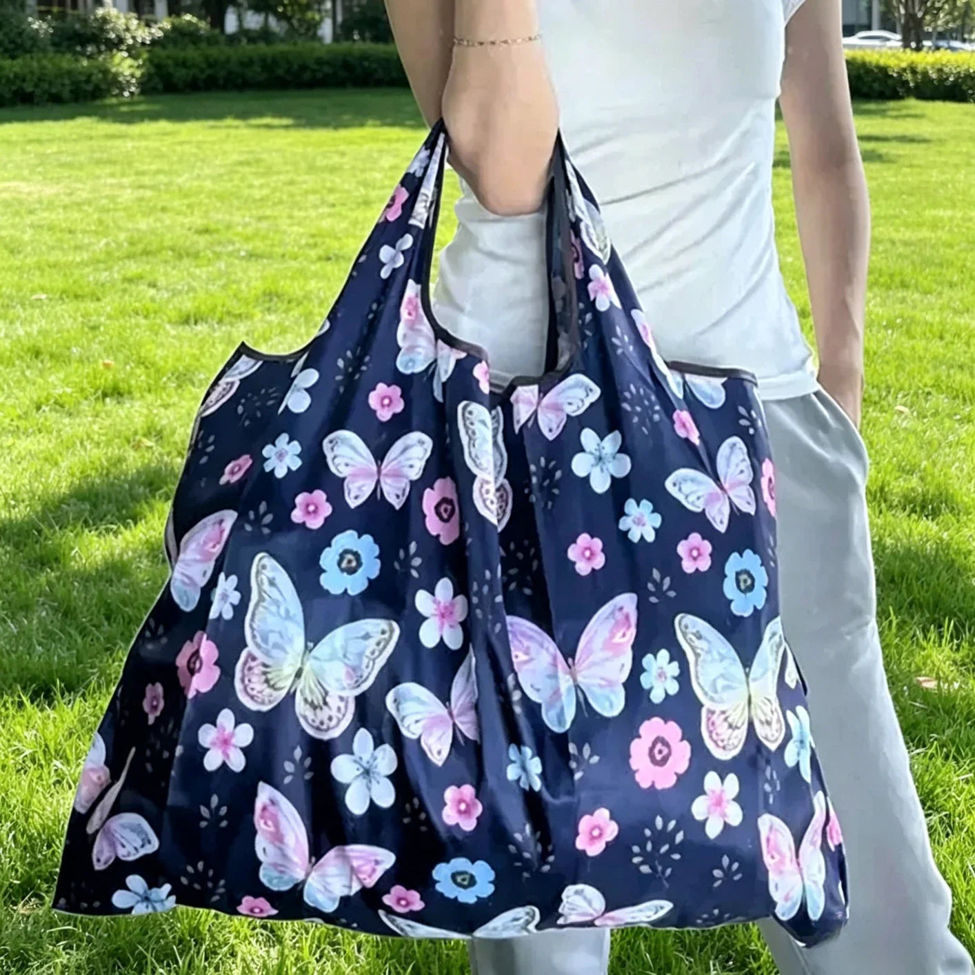 Large Foldable Tote Bag – Lightweight Printed Polyester Satchel