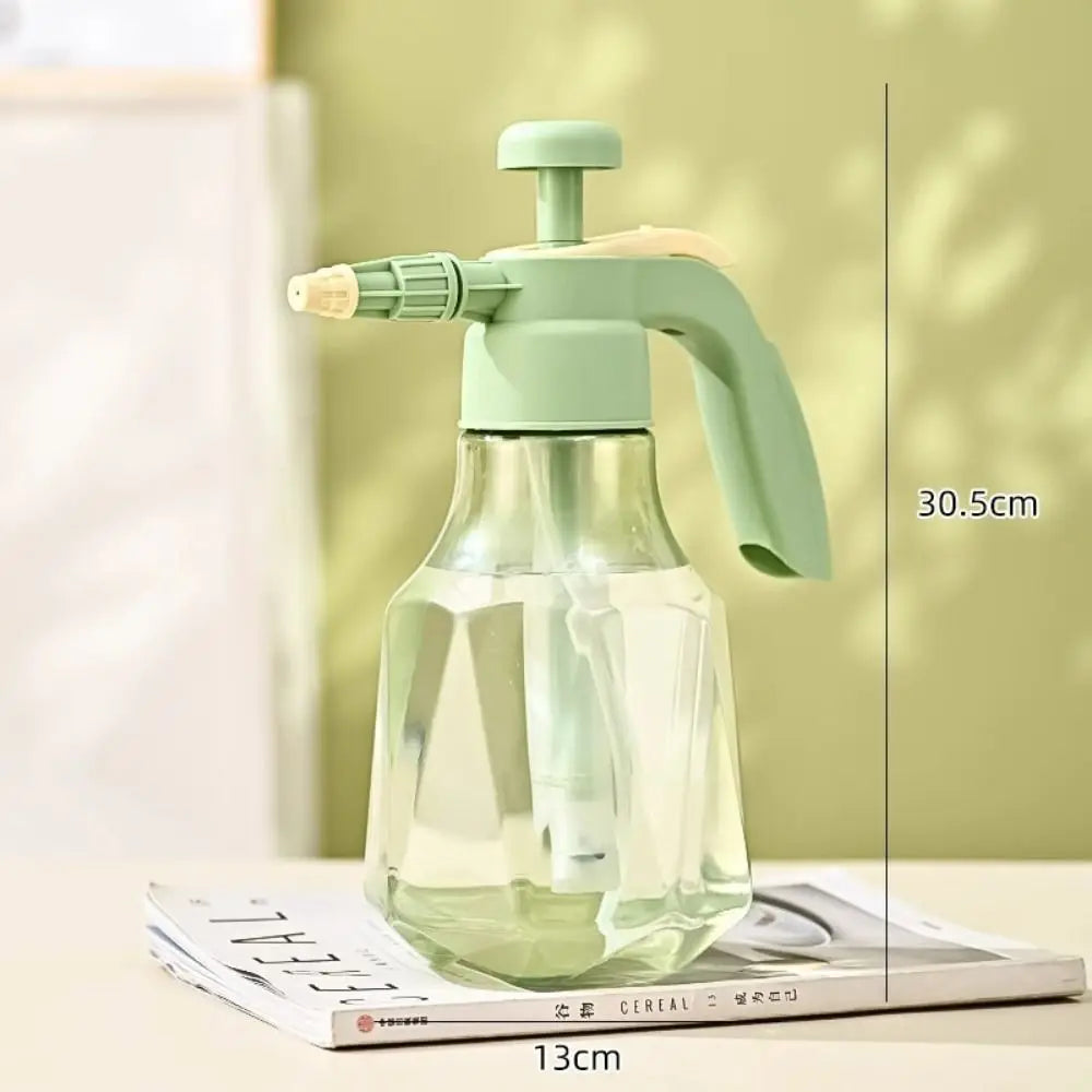1.5L Pressure Watering Can – Adjustable Mist Nozzle & Pump