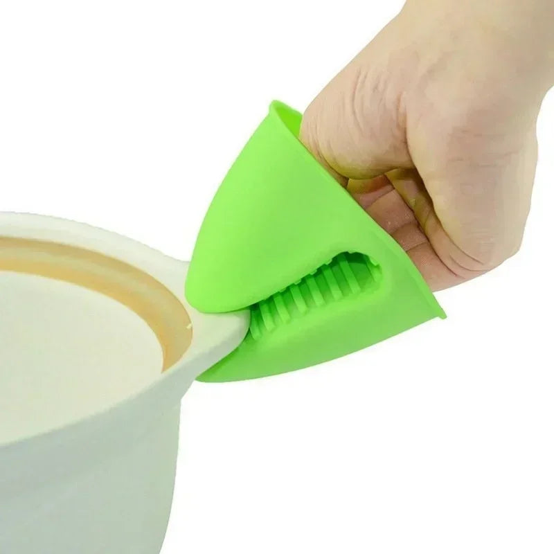 1Pair Anti Scald Oven Gloves Silicone Heat Resistant Microwave Clips