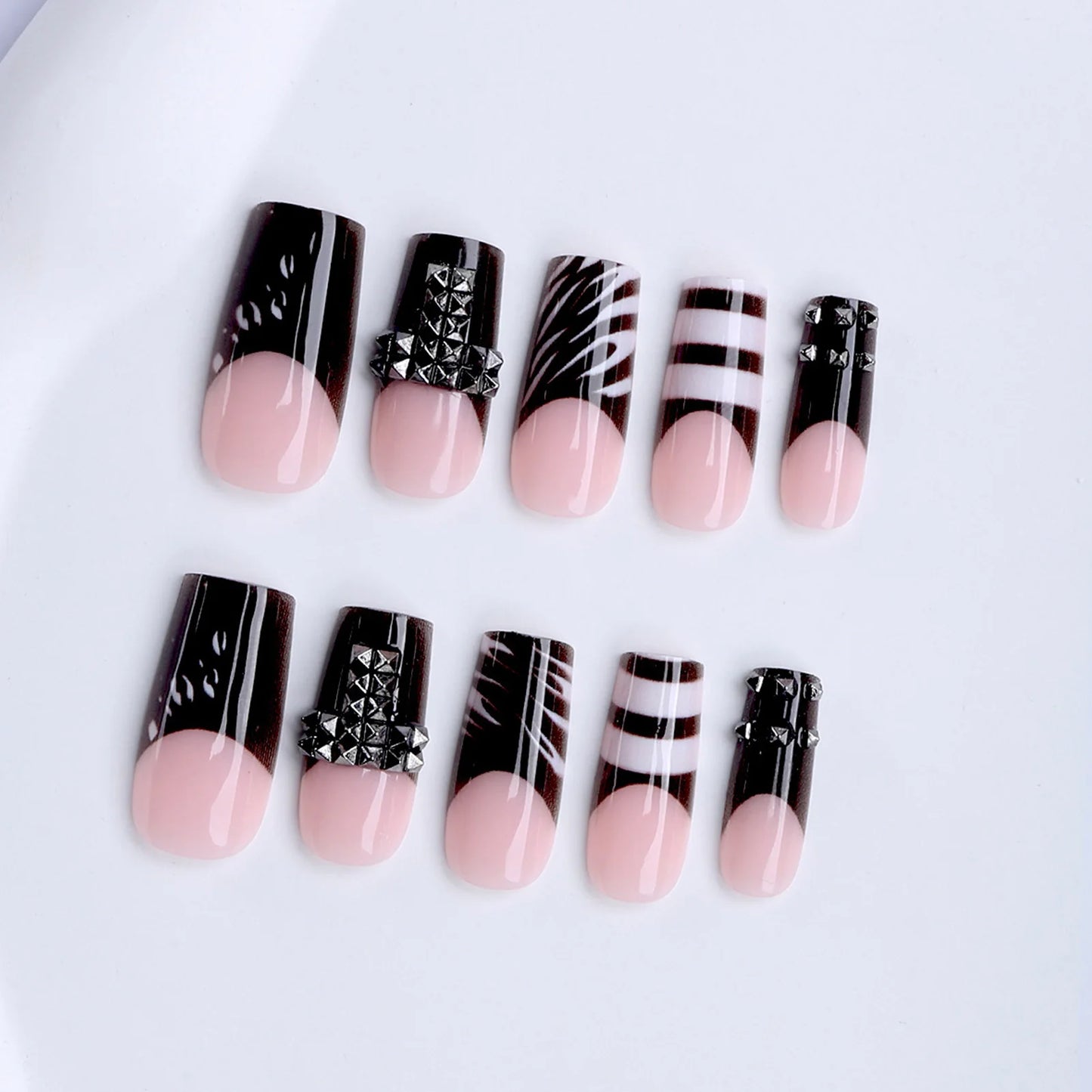 24pcs Dark Style French Square Fake Nails Press On Nails Metal Decor Wearable Black Gothic Punk Halloween False Nail Tip Durable Peaceful Pleasures Health and Wellness