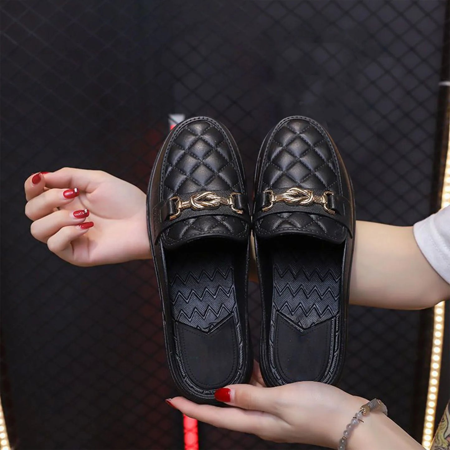 Summer New Style Women's Soft Bottom Anti-slip Versatile Outer Wear Beach Flat Bottom Lazy Person One Step Casual Half Slippers Peaceful Pleasures Health and Wellness Black 38