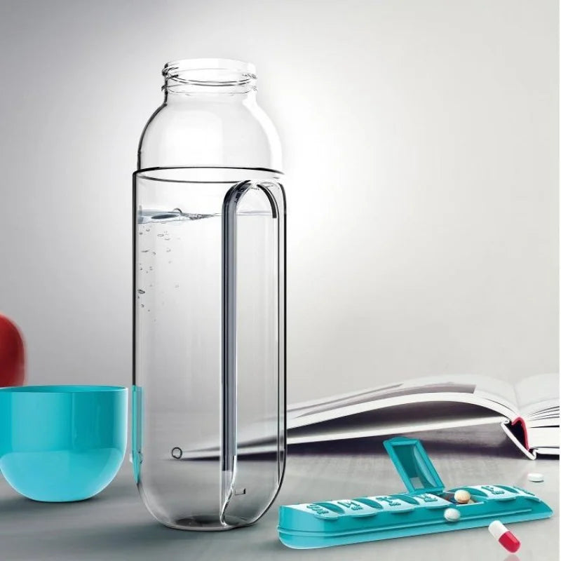 2-in-1 Sports Water Bottle & 7-Day Pill Organizer – 600ml BPA-Free