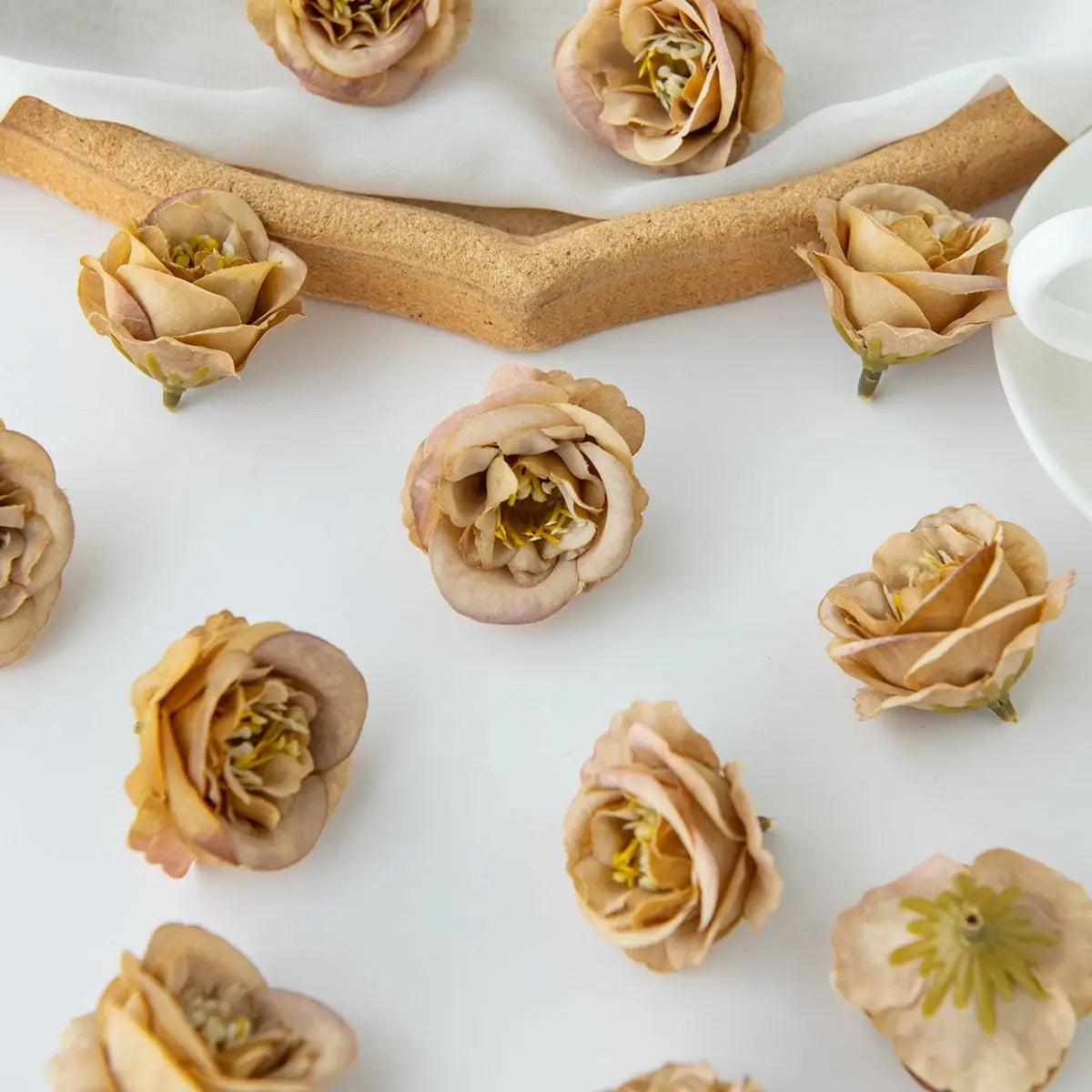 Artificial Silk Rose Flower Heads 20/40 Pcs – Wedding & DIY Decor