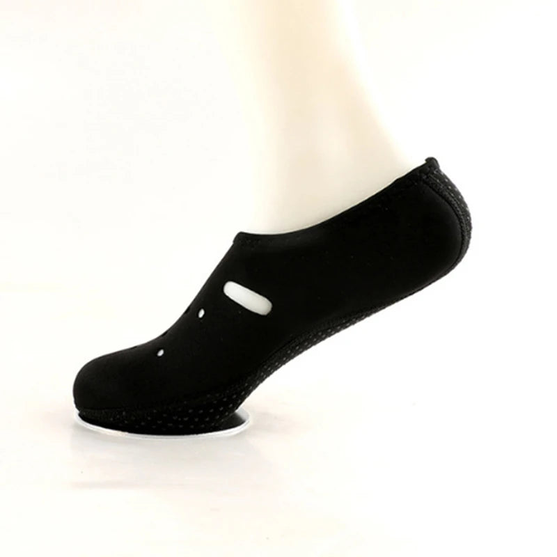 3MM Swimming and Diving Socks Comfortable Anti slip Breathable Quick Drying Snorkeling Beach Socks Peaceful Pleasures Health and Wellness Black M 37-38