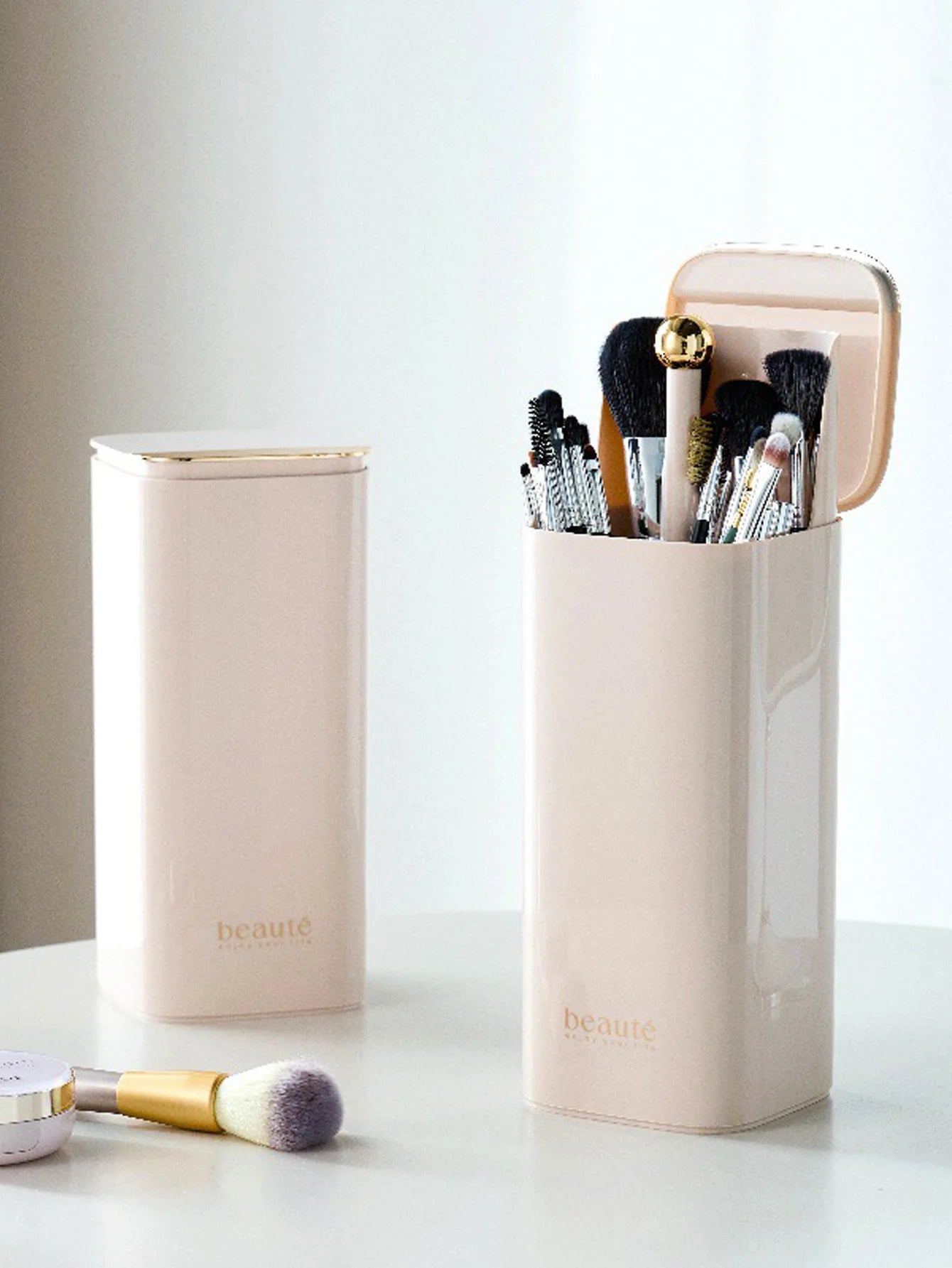 1Pcs Makeup Brush Organizer Automatic Lifting Holder Holder Dustproof Desktop Makeup Tools Lipstick Eyebrow Pen Holder Container Peaceful Pleasures Health and Wellness