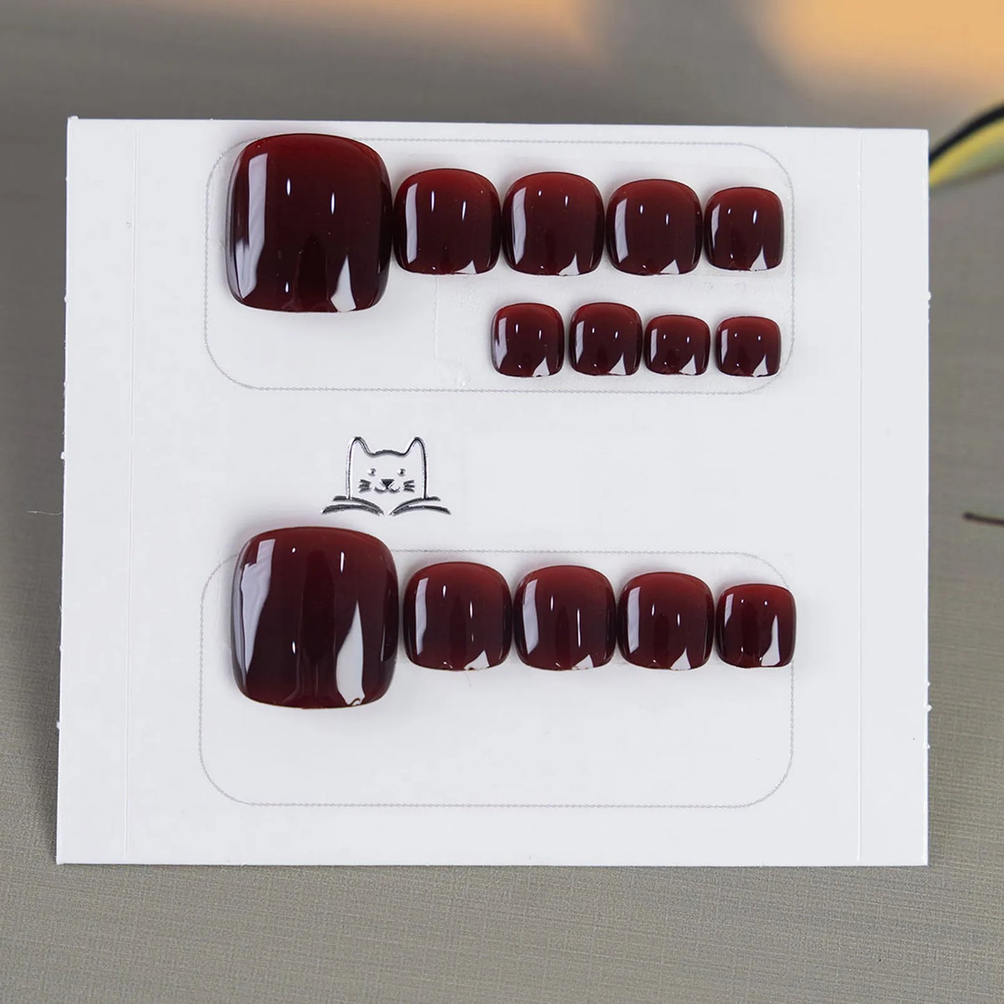 Handmade Wine Red Fake Toenails 14pcs Solid Color Press On Nails Charming Resin False Artificial Nail Tips Square Manicure Art Peaceful Pleasures Health and Wellness M