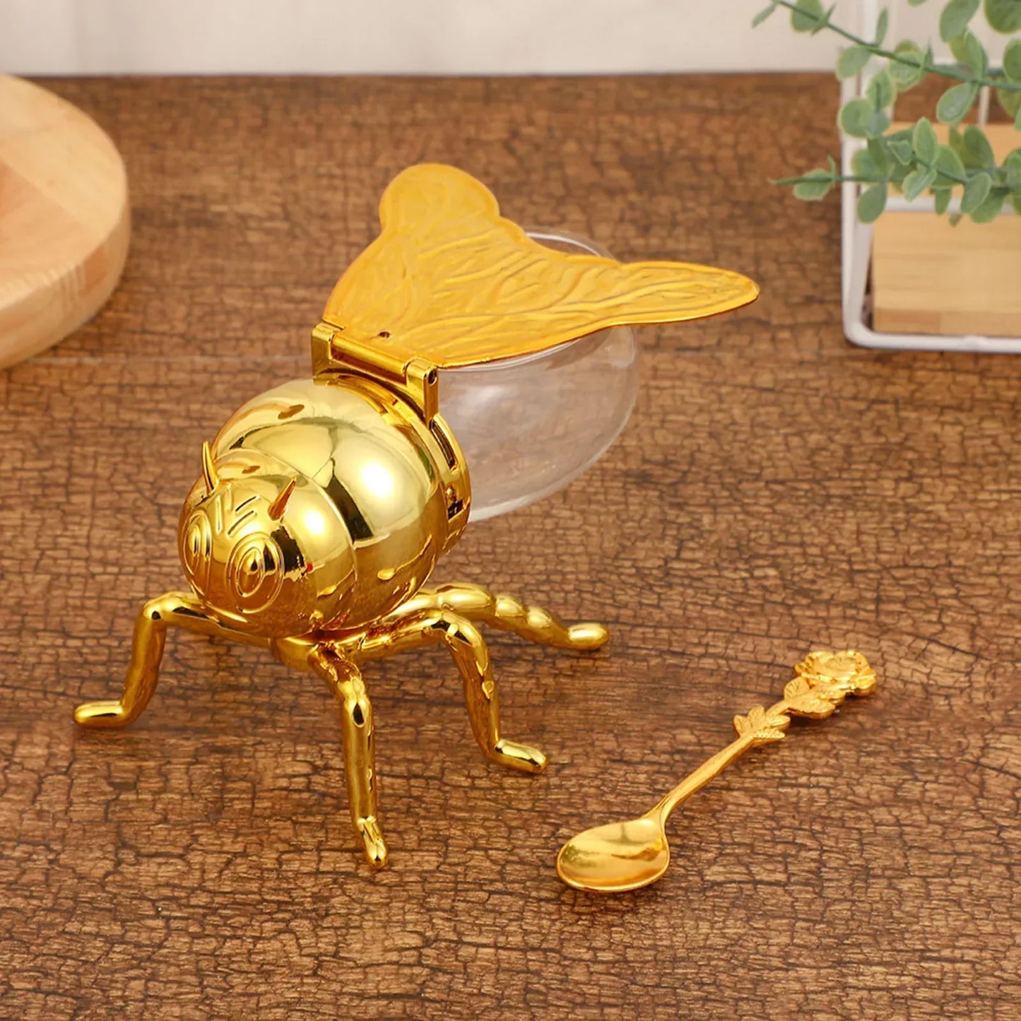 Creative cartoon Bee Shaped Seasoning Jar Honey Pot with Spoon for Kitchen Decor Festive Parties condiments oil Storage Holder Peaceful Pleasures Health and Wellness