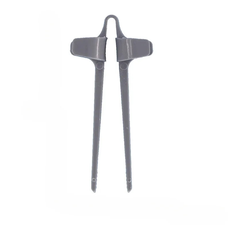 Finger Chopsticks Snack Gripper – No-Mess Gaming & Dining Tool