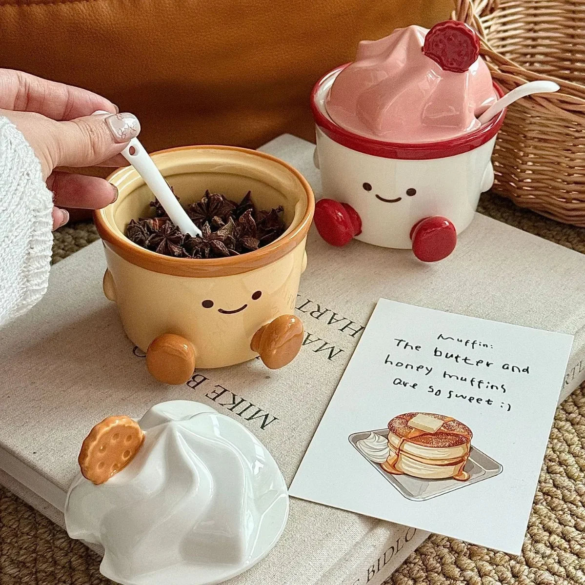 Kitchen Condiment Storage Jar Creative Ice Cream Ceramic Spice Jar Home Decorative Seasoning Pot Design Sense Salt MSG Container Peaceful Pleasures Health and Wellness