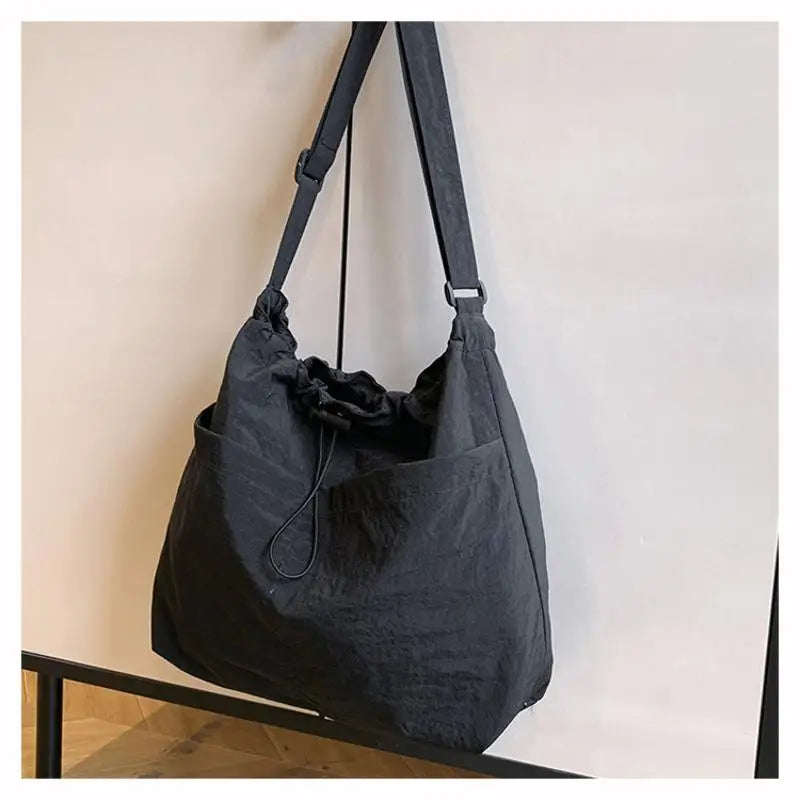 Large Capacity Women's Shoulder Bag – Lightweight Minimalist Tote