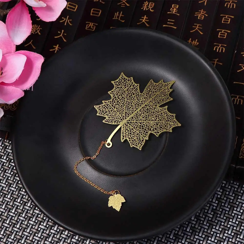 Leaf Vein Maple Leaf Retro Book Clip Chinese Style Page Clip Book Holder Metal Bookmark Bookmark Hollow Book Mark Leaf Bookmark Peaceful Pleasures Health and Wellness