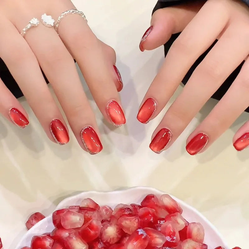 Pomegranate Red Cat Eye Magnetic Gel Polish | Glass Finish
