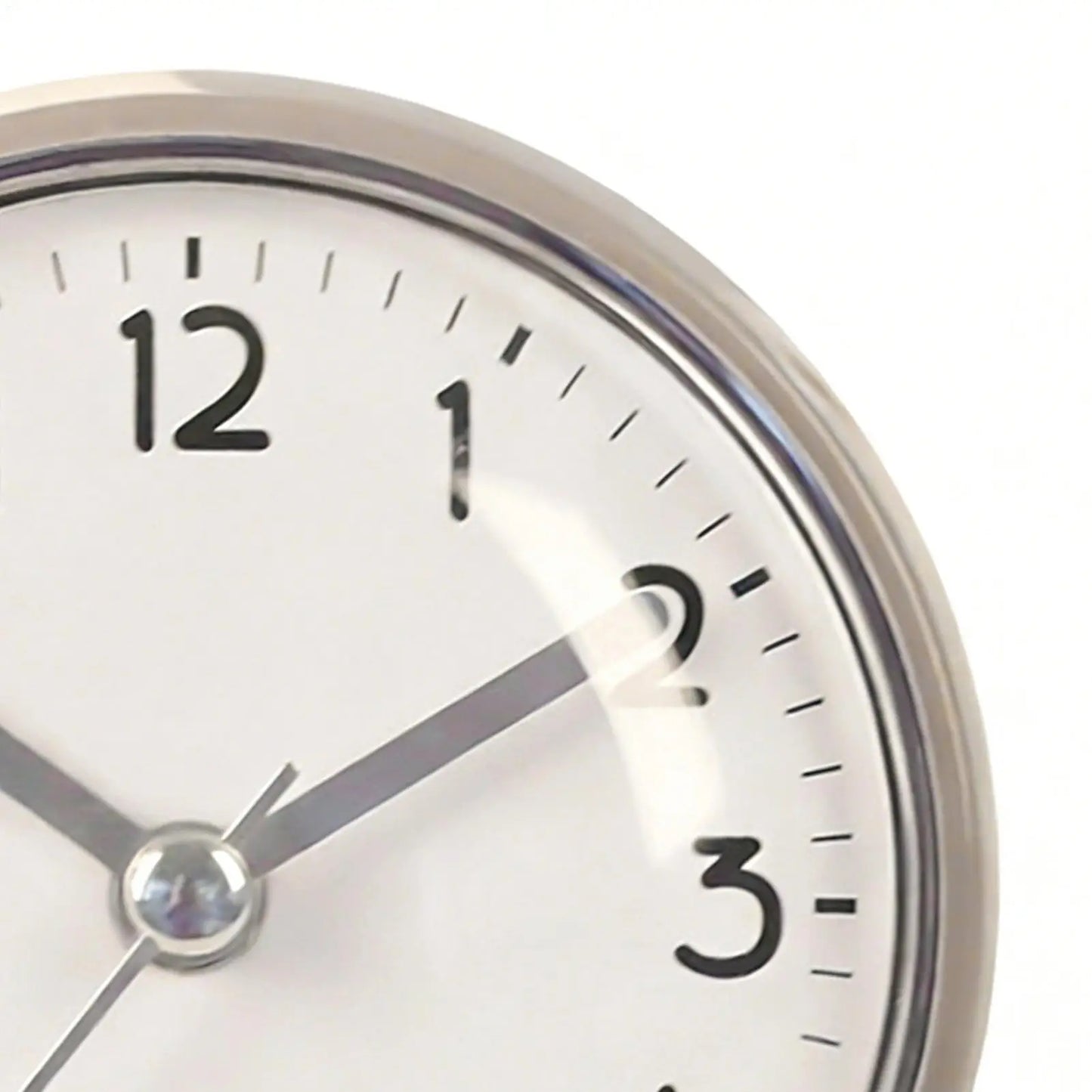 Mini Suction Cup Wall Clock – Silent, Waterproof, Anti-Fog