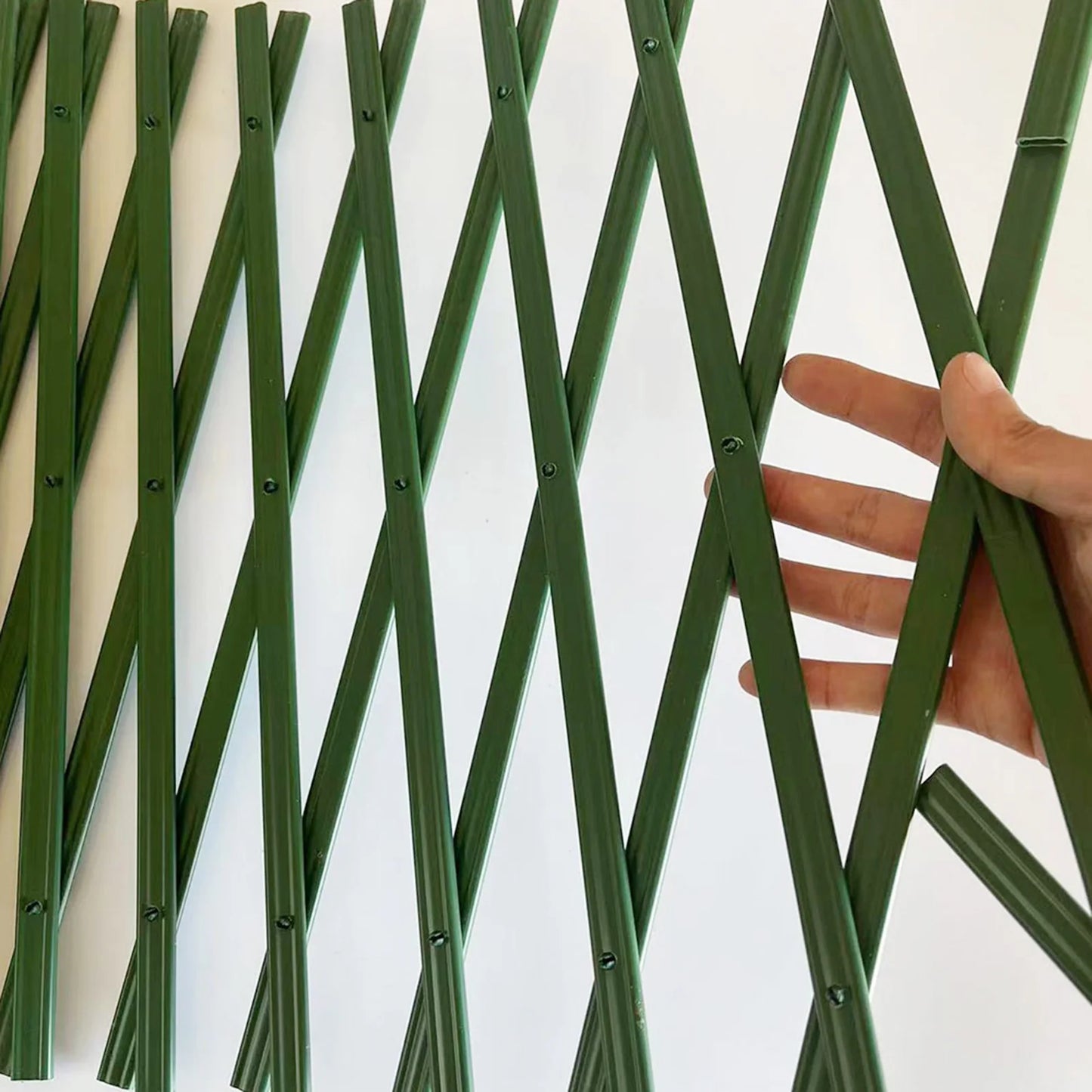 Hedge Lattice Trellis Wall Fence Durable Semi-manual Semi-mechanical Trellis for Lawn Garden Backyard Peaceful Pleasures Health and Wellness