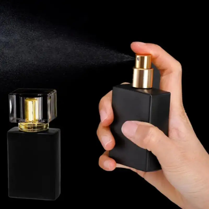 30/50ml Bright Black Perfume Bottle Glass Empty Bottle High-end Portable Spray Makeup Water Bottle Mist Peaceful Pleasures Health and Wellness