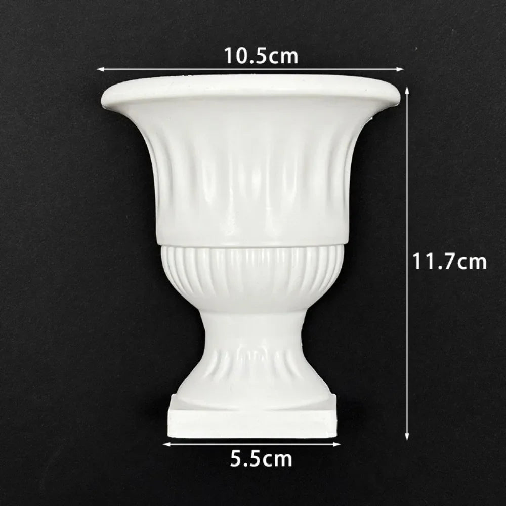 French Oil Painting Half Wall Vase – White Floral Décor