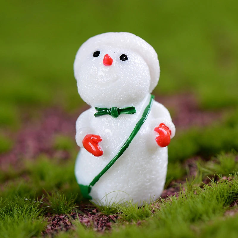 1pcs Fairy Garden Cartoon Ornaments Resin Craft Gift Christmas Santa Snowflake Snowman Miniature Figurine Accessories Home Decor Peaceful Pleasures Health and Wellness